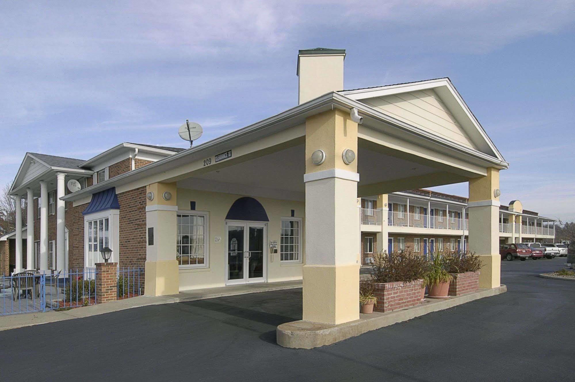 Days Inn By Wyndham Liberty/Ne Kansas City Exterior photo