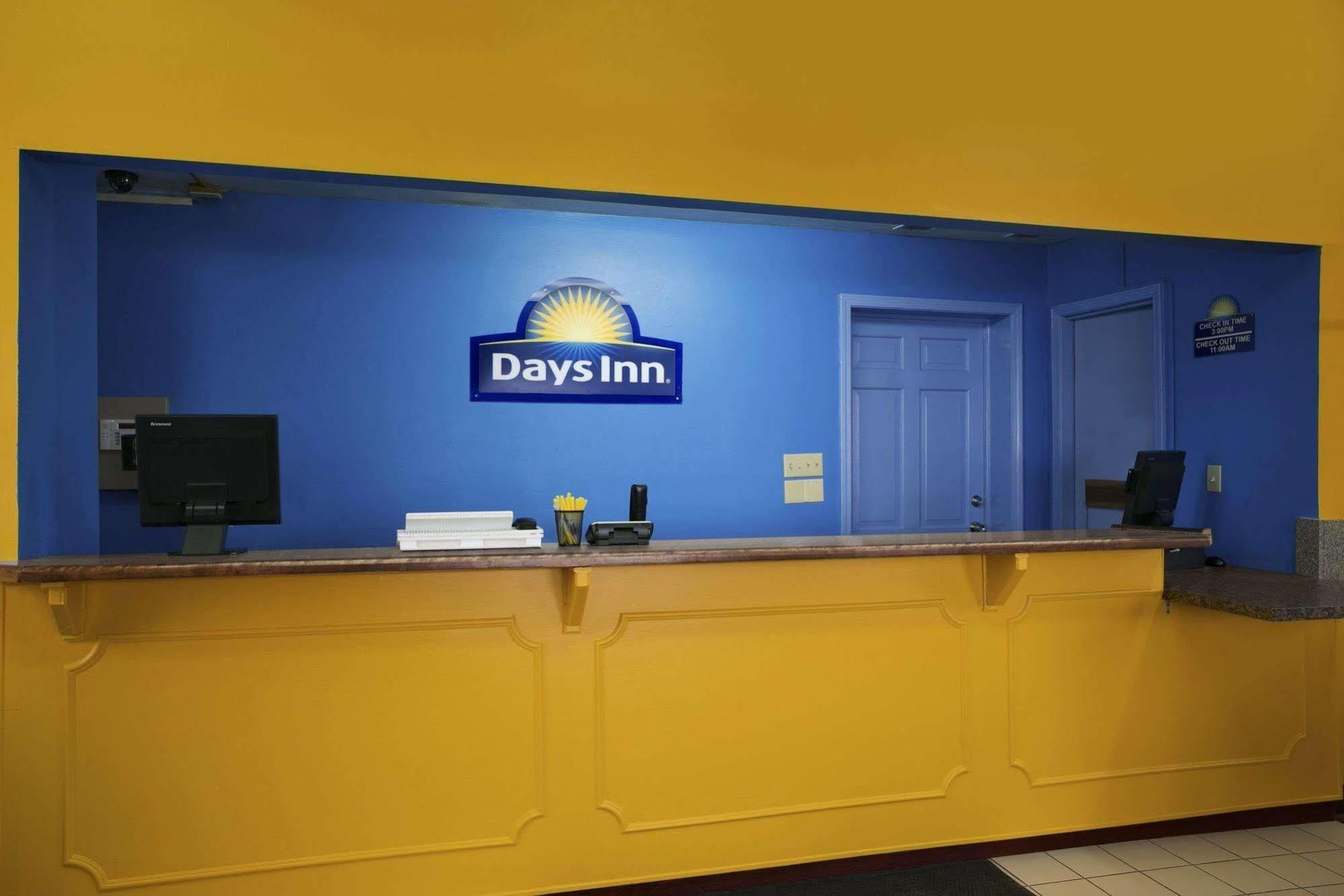 Days Inn By Wyndham Liberty/Ne Kansas City Exterior photo